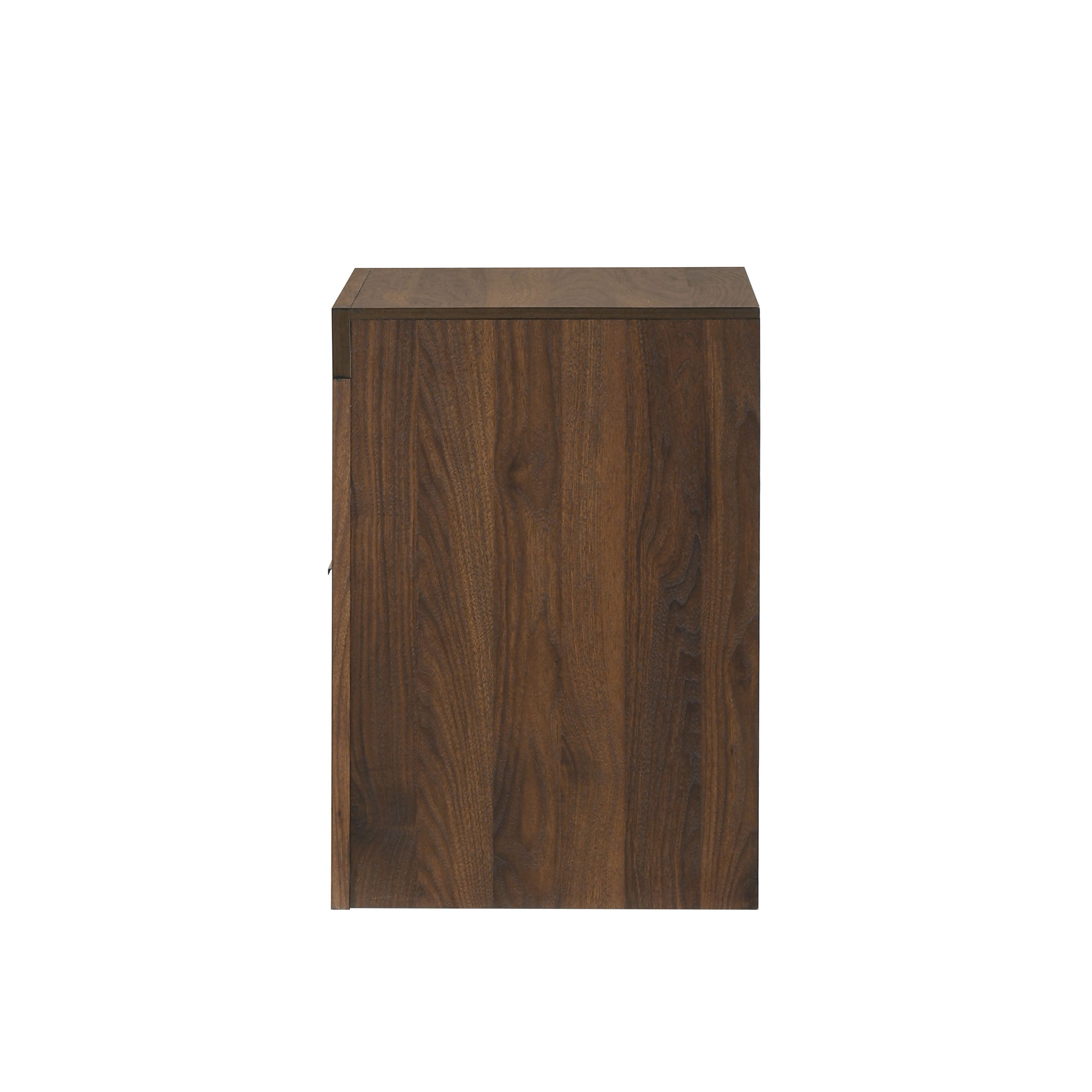 Altimari 5-Piece Queen Bedroom Set with Two Nightstands